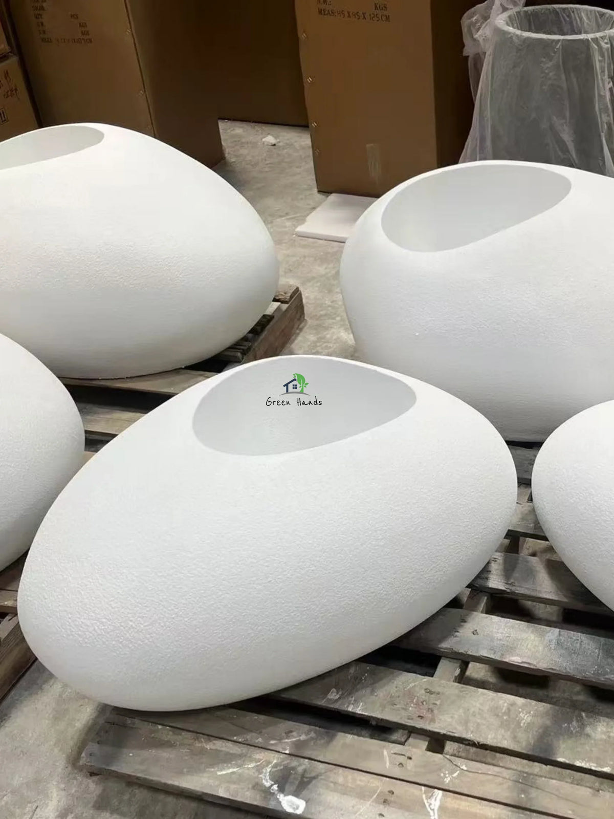 Riverstone-Serenity-Alpine-Frost-White-Fiber-Planter-L-2