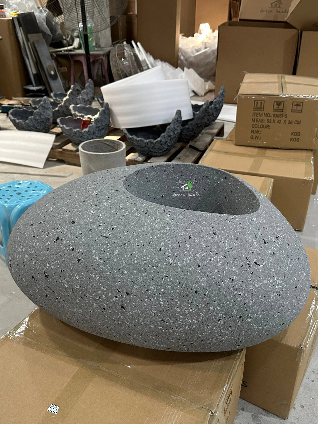 Riverstone-Serenity-Grey-Slate-Fiber-Planter-L-2