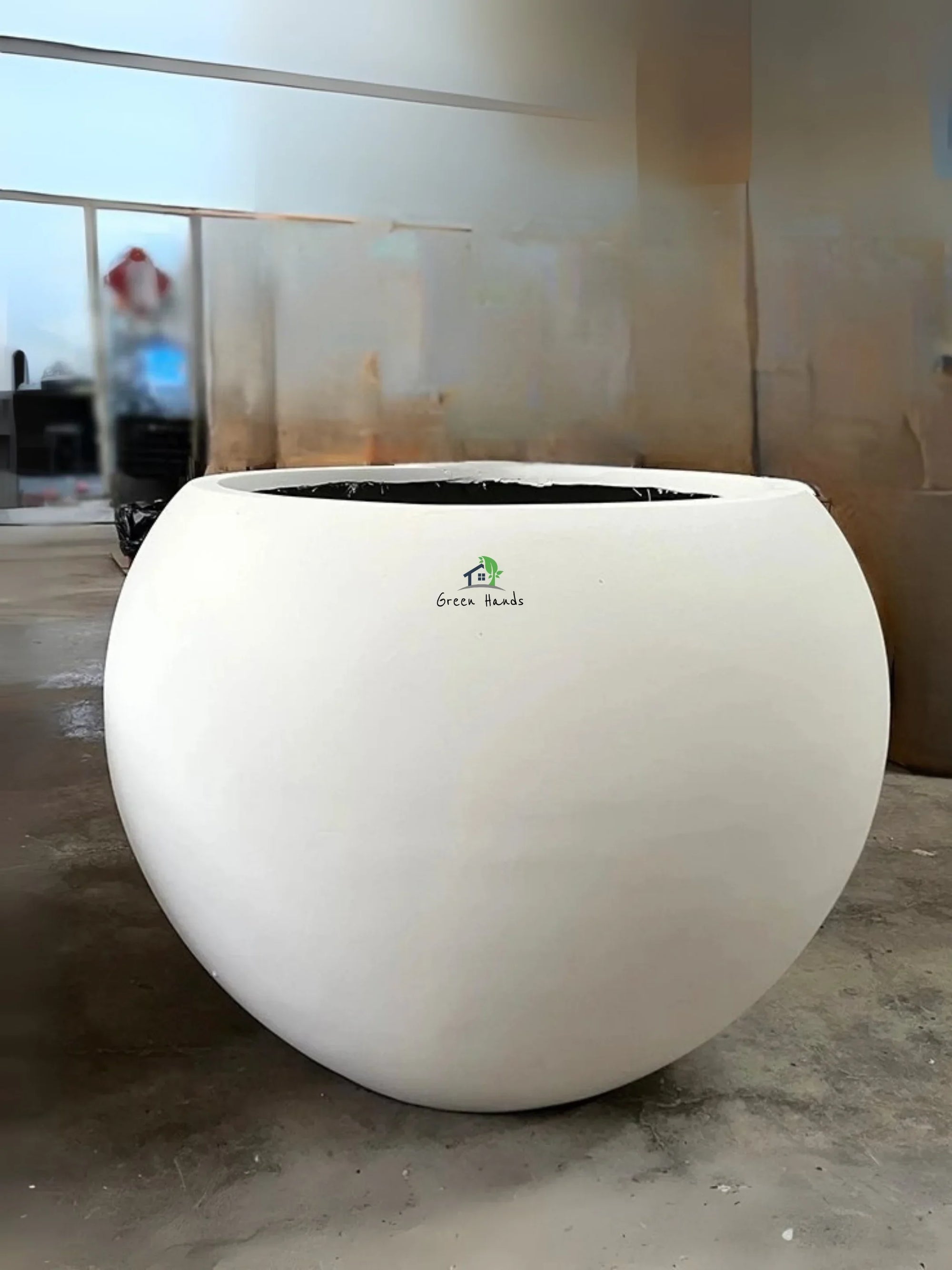 Stellar-Globe-Planters-Snow-White-L