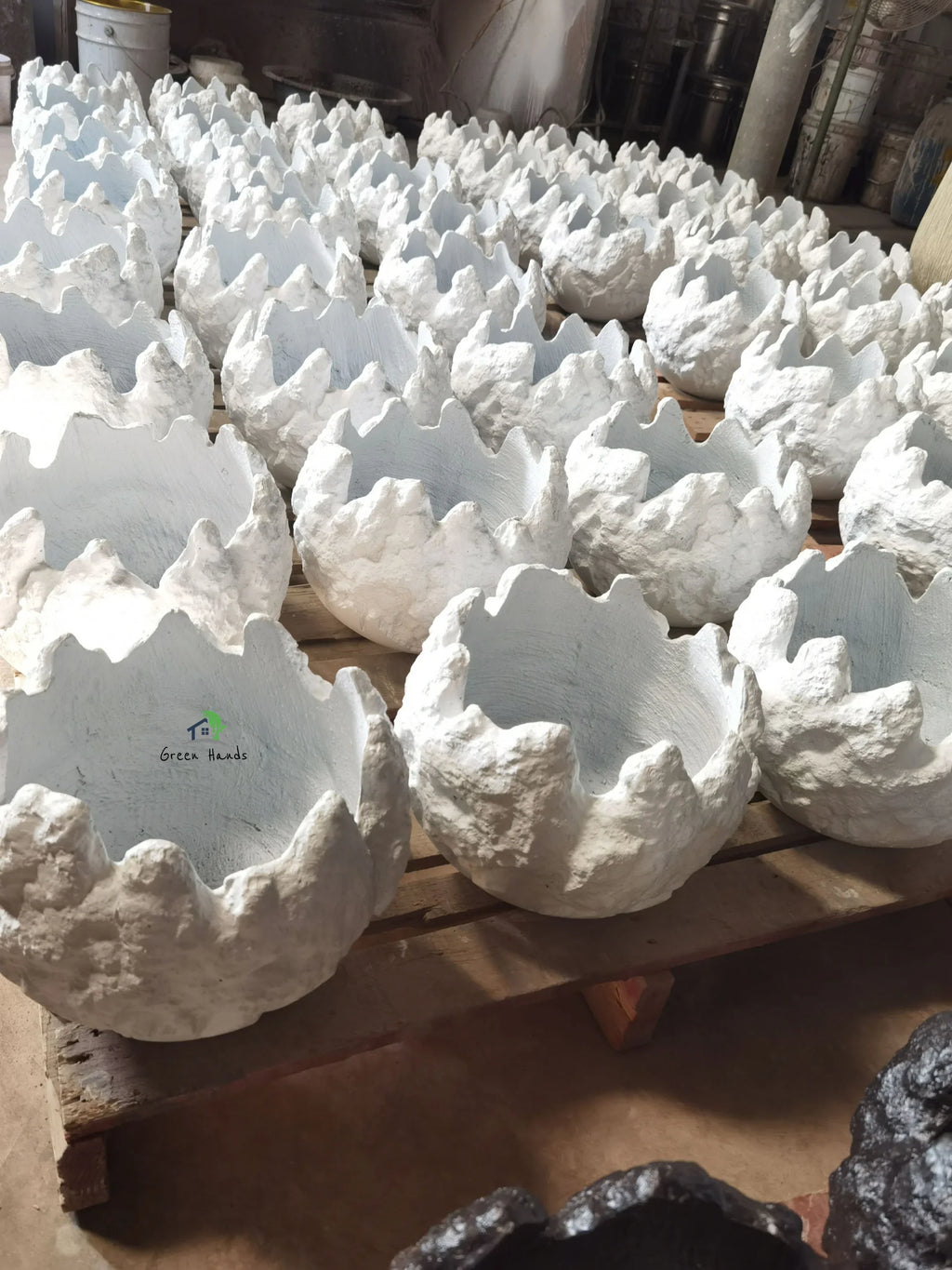 Volcanic-Arc-Planter-Snow-White-5